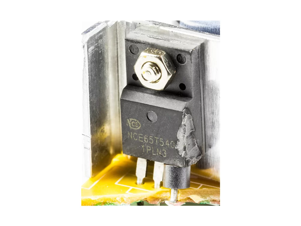 Super Junction MOSFETs
