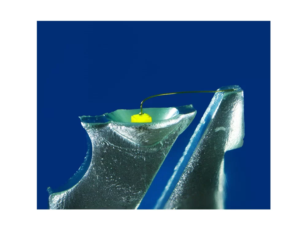 Through-hole LEDs